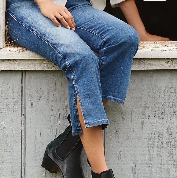 AG Jodi Mid-Rise Side-Slit Jeans - Picture 2 of 13